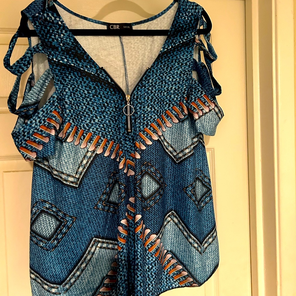 Women’s blouse